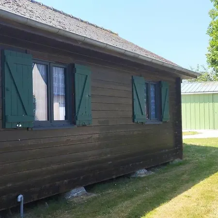 Petit Chalet A La Campagne Meillac Exterior foto